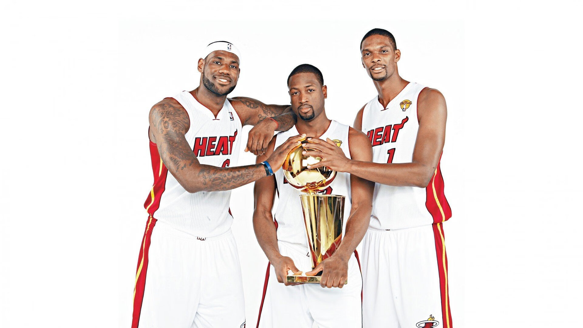 ayx体育app官方网址-世俱杯转会风云：新疆男篮盯上锋线强援，德约科维奇或成交易筹码